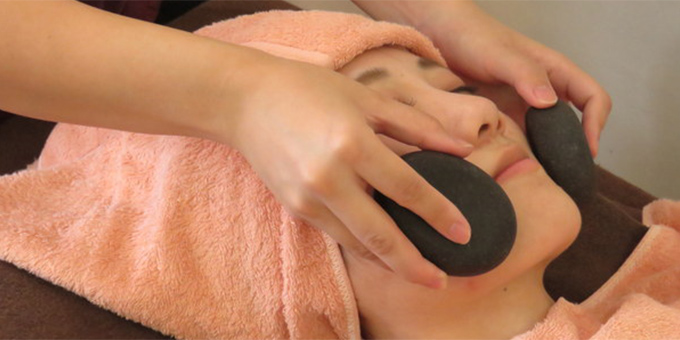 ホットストーンセラピー